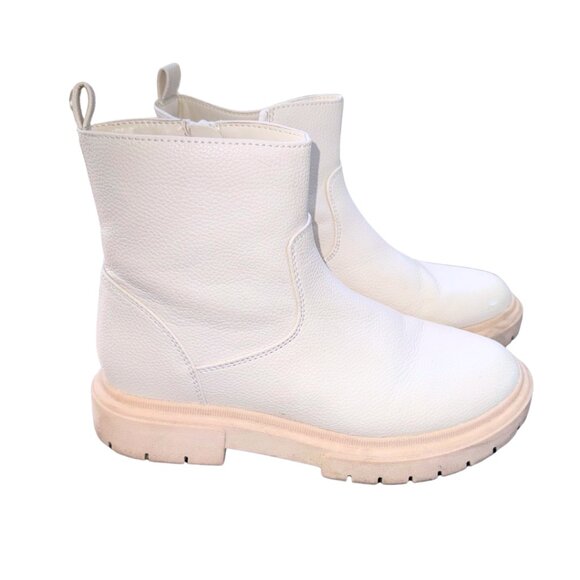 A New Day Cream Off White Short Boots Size 4 - Picture 1 of 8